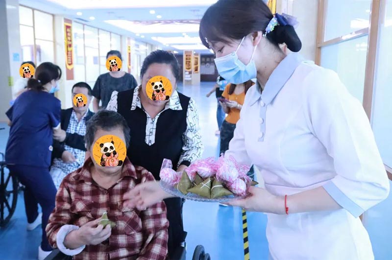 艾叶飘香送安康,康复之路有温情 | 武汉顾连康复医院端午节活动暖心回顾