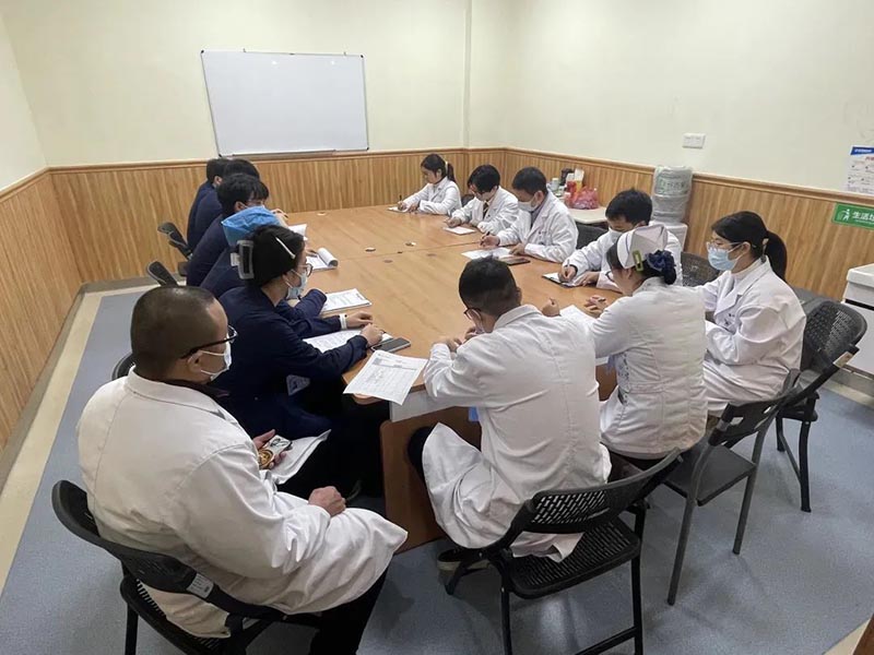 武汉顾连康复医院锦旗背后的温暖守护：康复之路上的医患深情