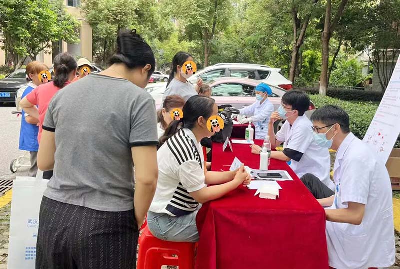 武汉顾连康复医院社区义诊:中医与疼痛管理的完美融合