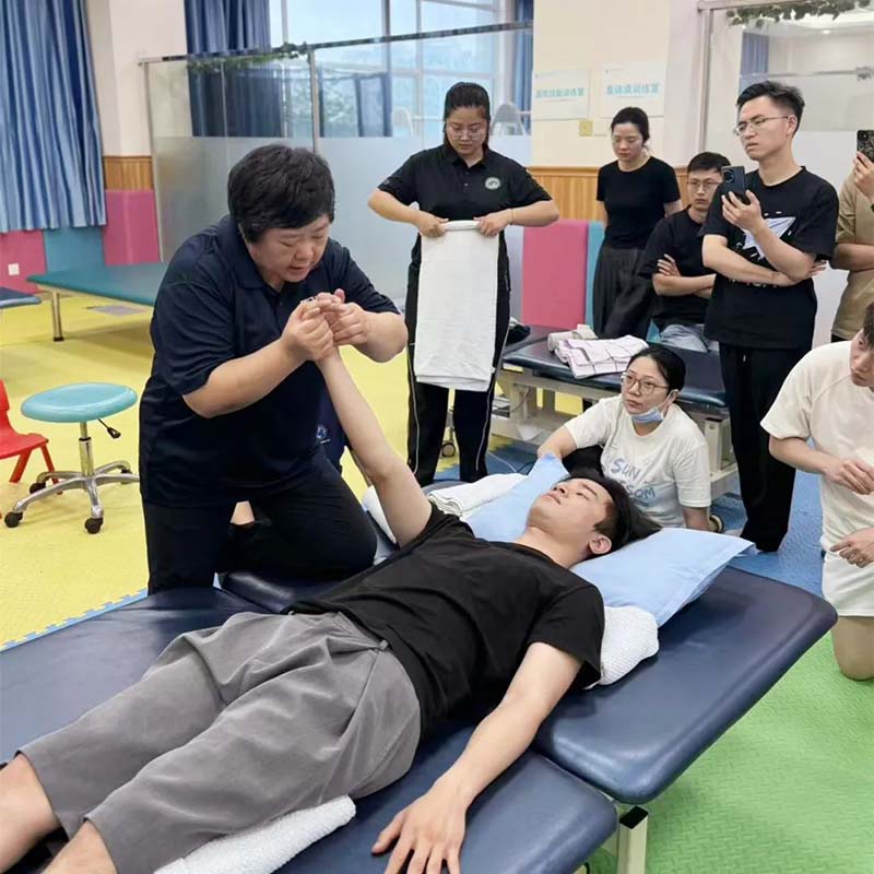 武汉顾连康复医院“新Bobath概念理论与实践（下肢 ·步行）”培训班圆满落幕