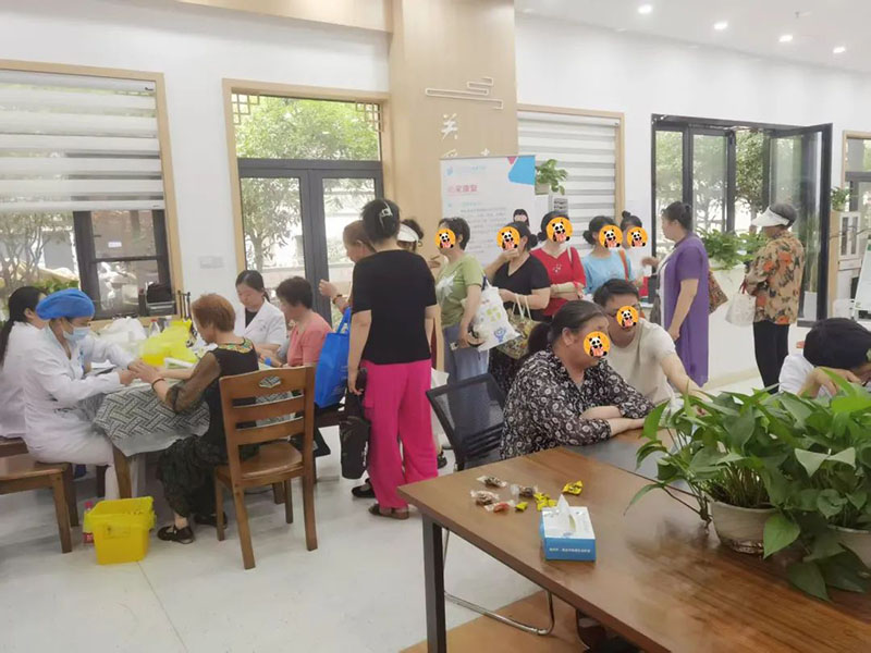 武汉顾连康复医院走进社区，暖心义诊搭起健康桥梁